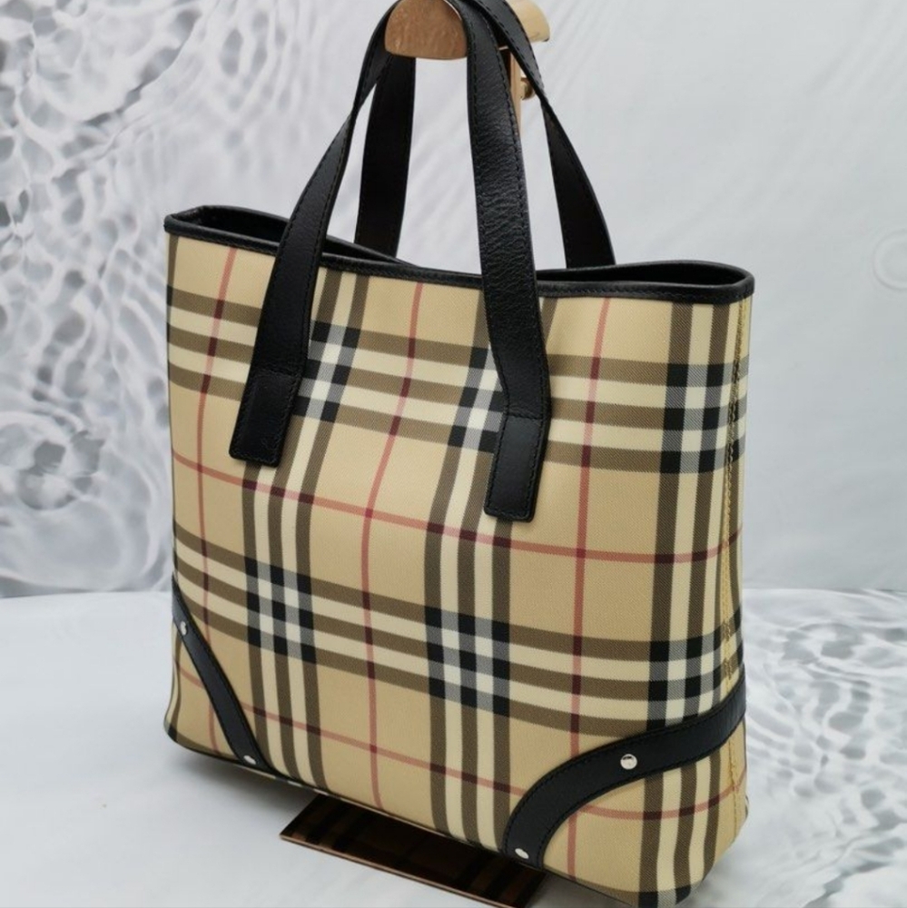 ❣️Burberry London Nova Check Bag❣️